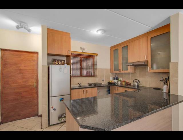 2 BEDROOM APARTMENT FOR SALE IN PAULSHOF
